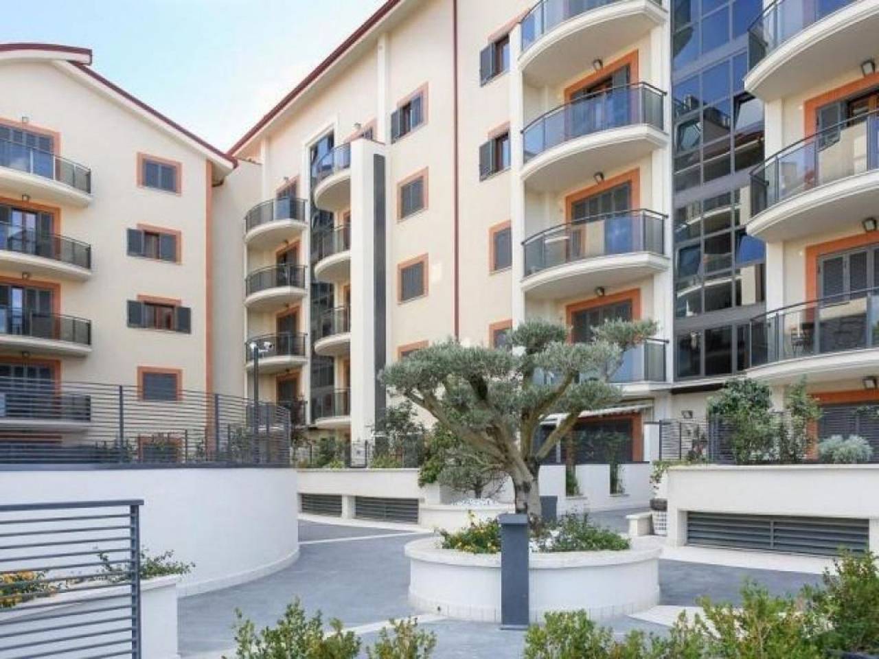 immagine annuncio 1 di 6