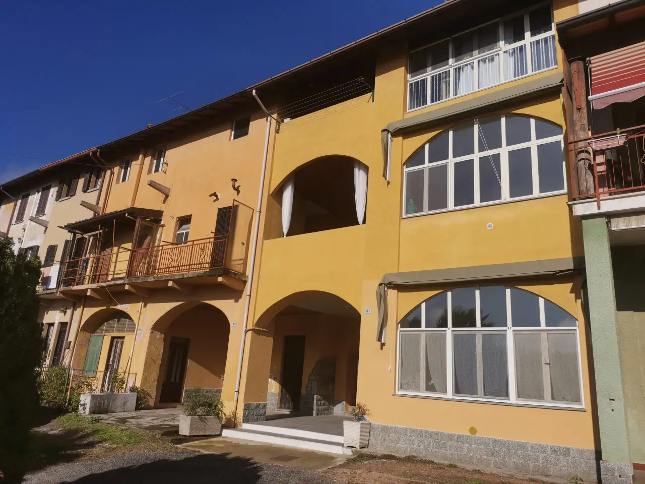 Fabbricato misto in Besozzo, Varese, Lombardia, 21023, Italia, Besozzo, {3} - Foto 1