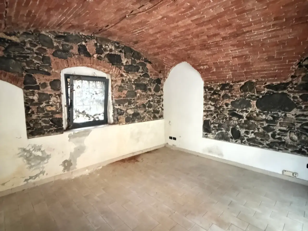 Negozio in Via Sobborgo Spina, Sarzana, {3} - Foto 2