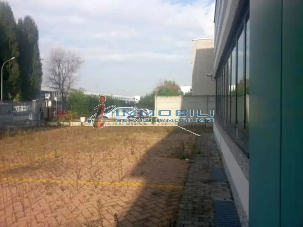 Laboratorio in Via di Vittorio G., Peschiera Borromeo, {3} - Foto 1