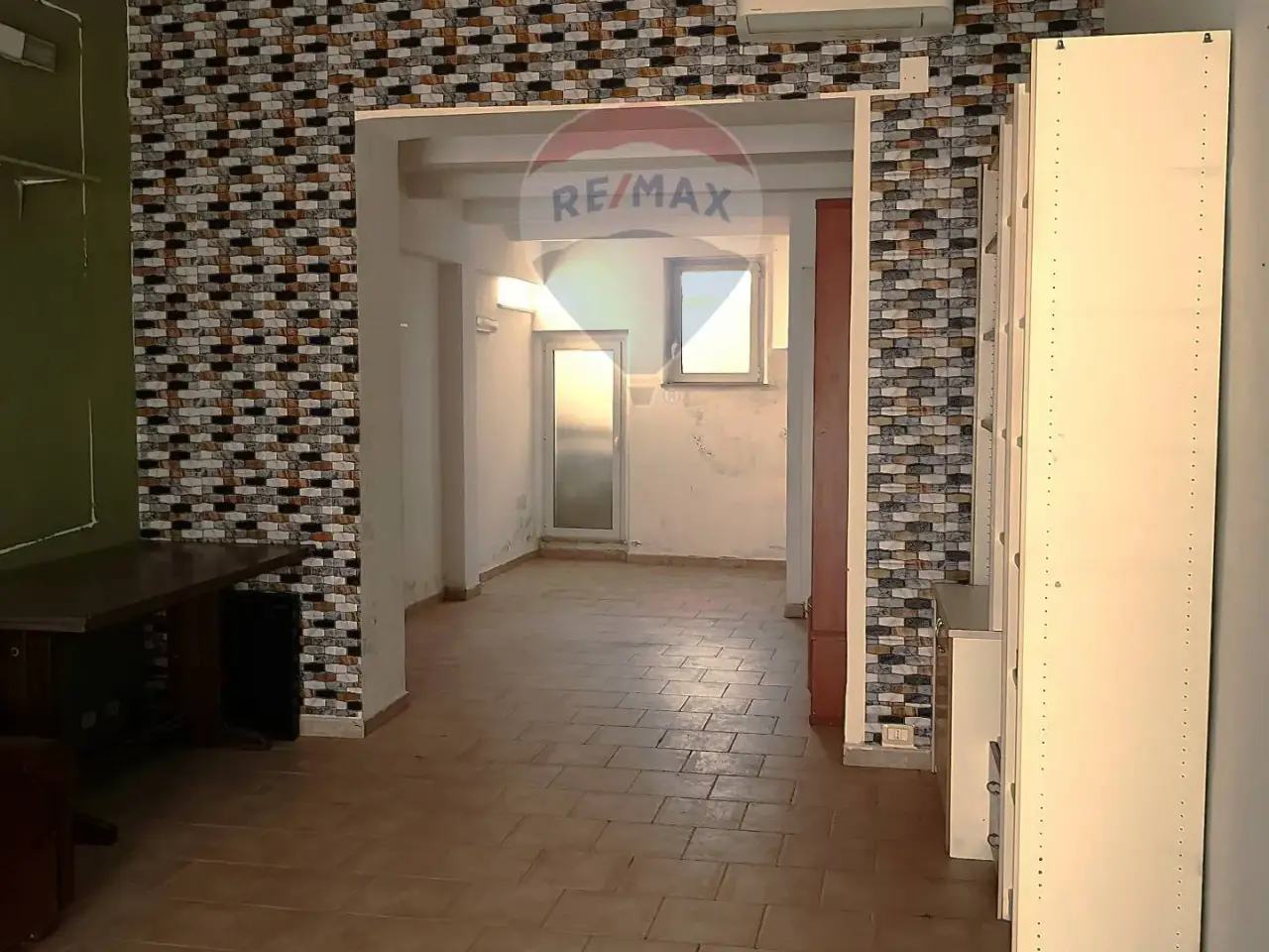Laboratorio in , Jesi, {3} - Foto 1