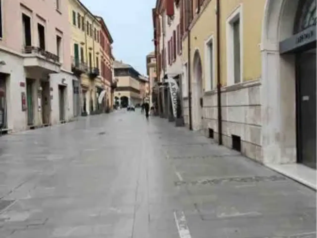 Negozio in Via Carbonari, Cesena, {3} - Foto 1