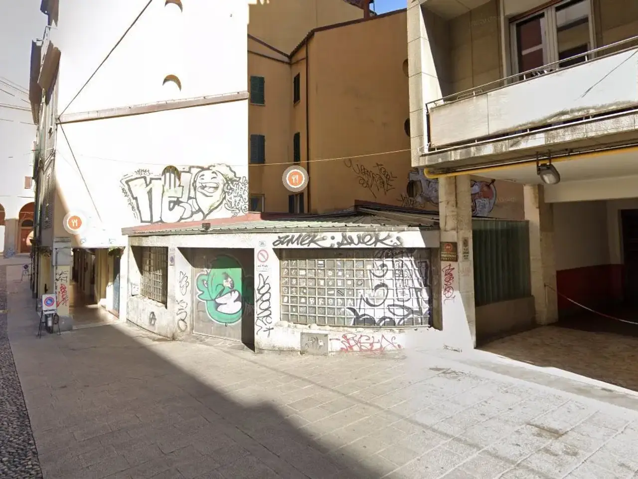 Parcheggio chiuso in Via del Pratello, Bologna, {3} - Foto 2