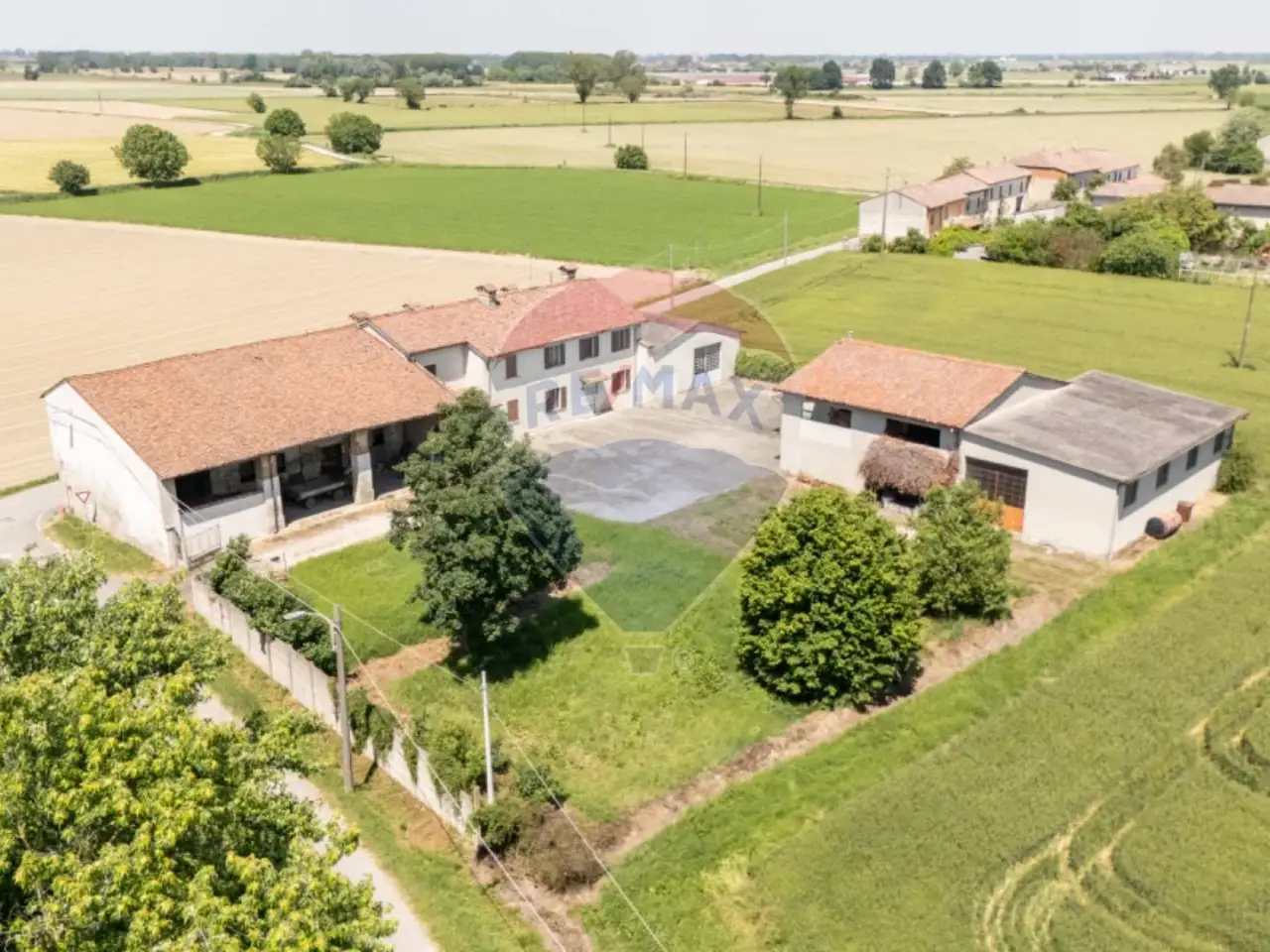 Azienda agricola in Via Po Morto 36, Torricella Del Pizzo, {3} - Foto 1