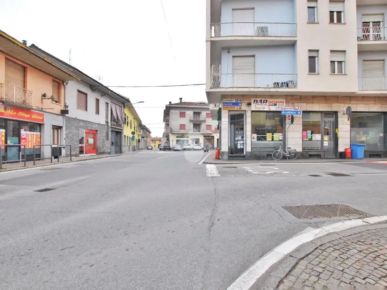 Negozio in Piazza Partigiani 2, Cigliano, {3} - Foto 2