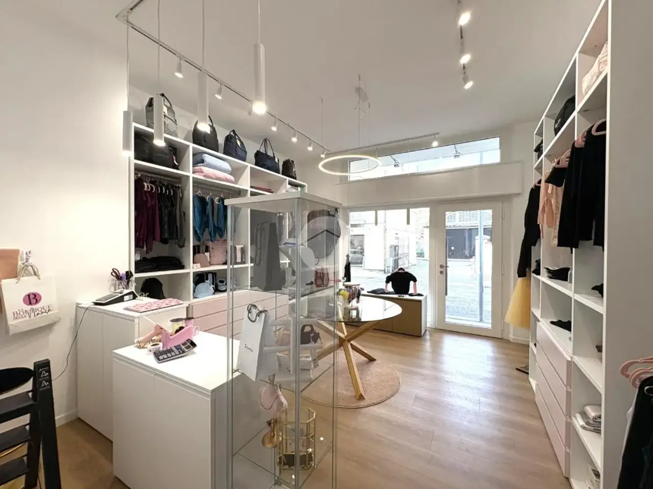 Negozio in Via Cascinette 6, Ivrea, {3} - Foto 1