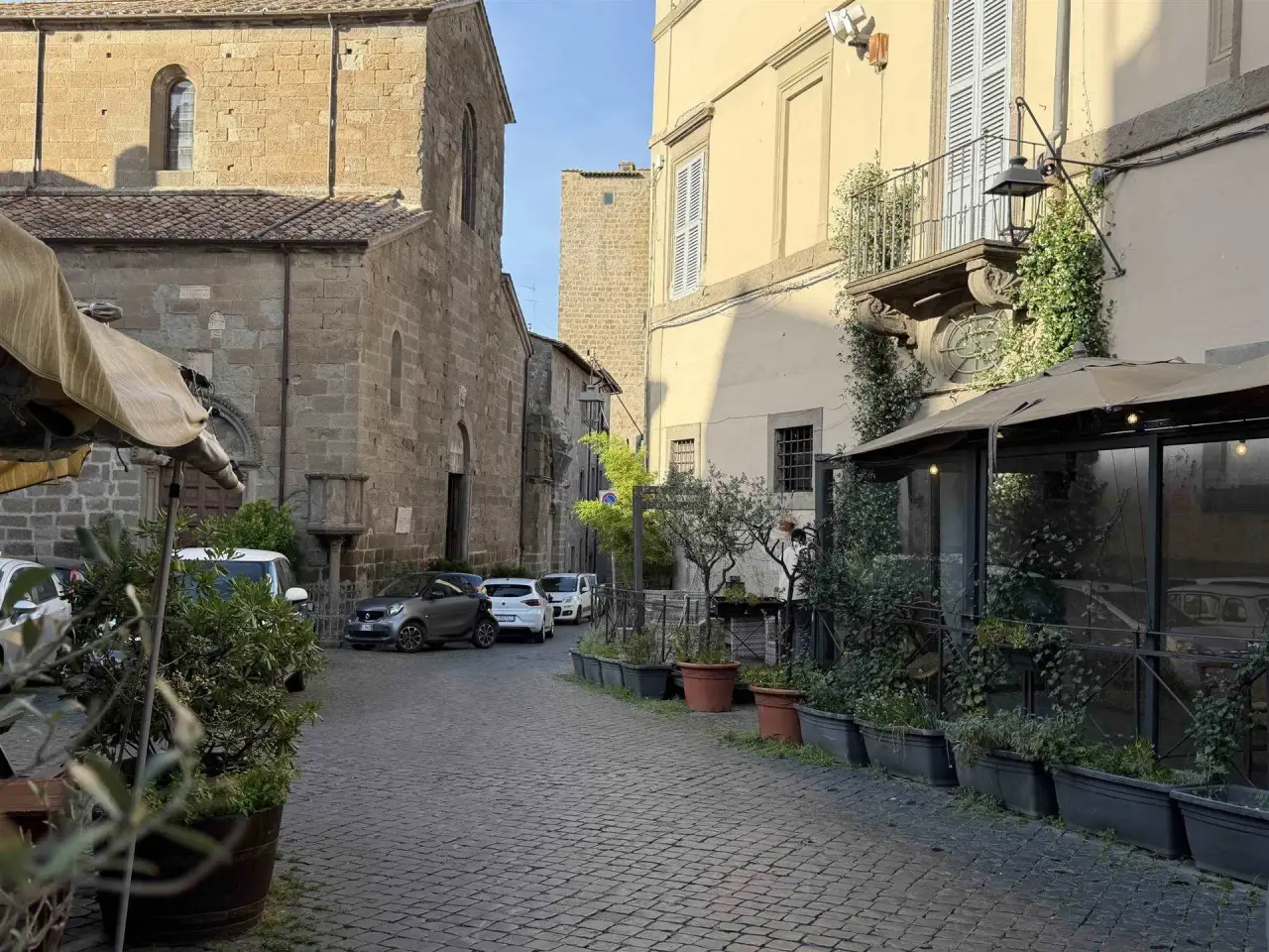 Negozio in Piazza Don Mario Gargiuli, Viterbo, {3} - Foto 1