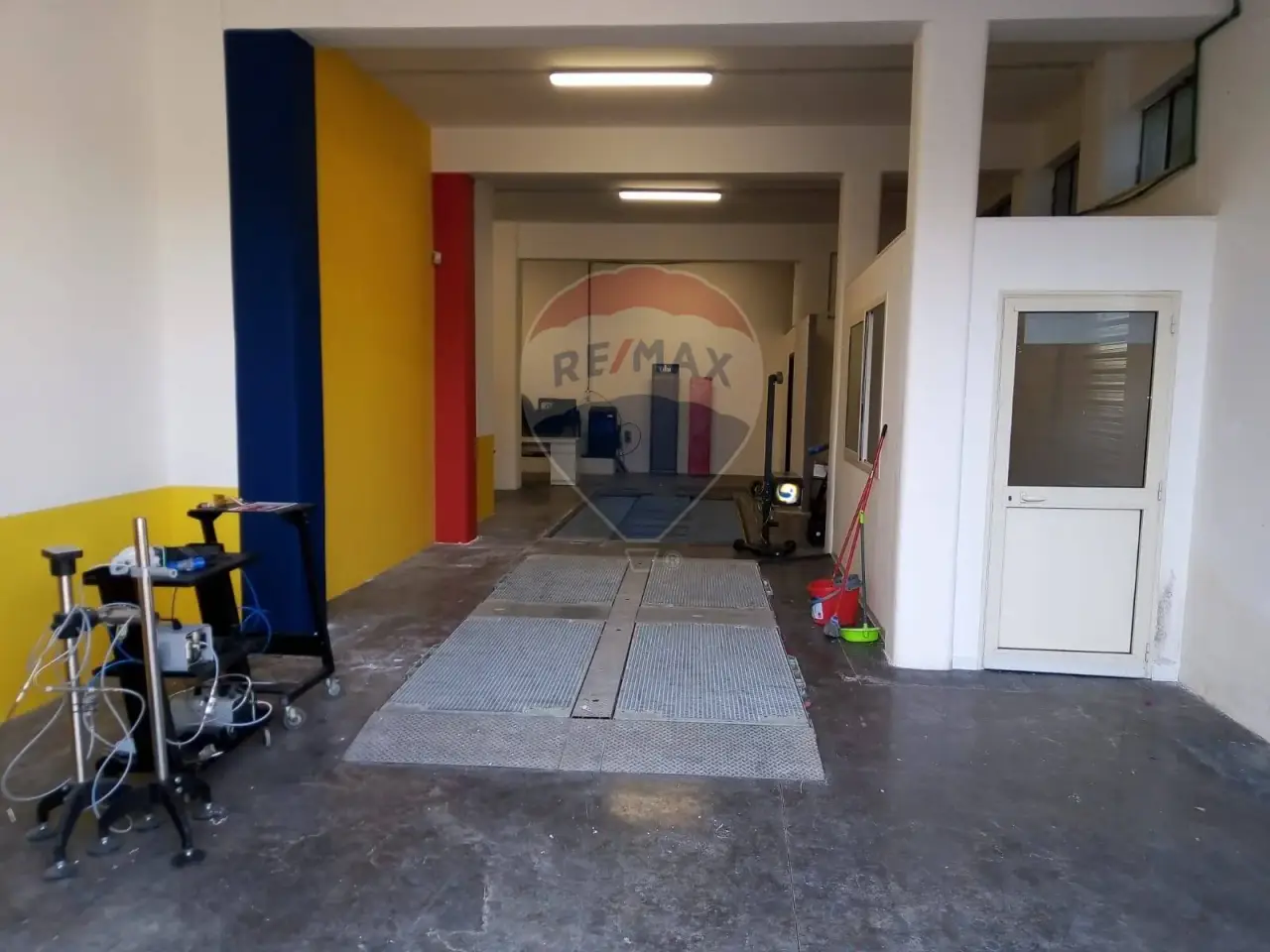 Negozio in Via Giorgio De Chirico 2, San Gregorio Di Catania, {3} - Foto 2