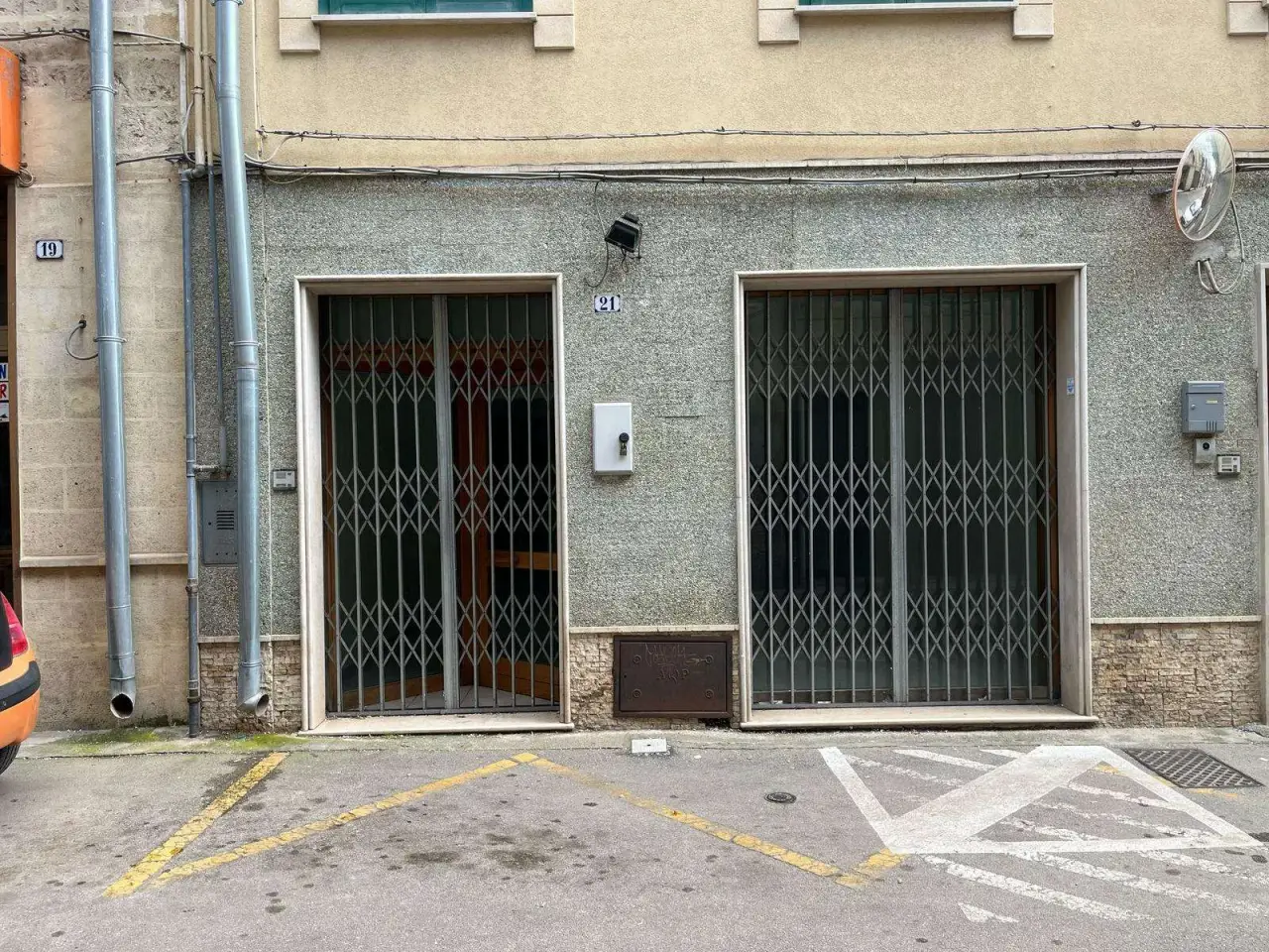 Negozio in Via Manzoni 21, Francavilla Fontana, {3} - Foto 1