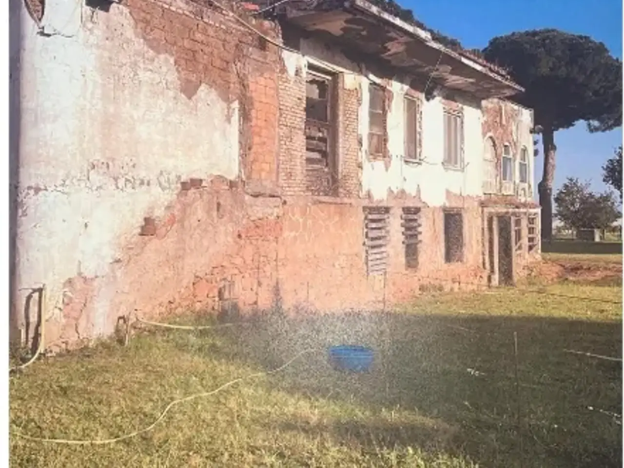 Palazzina commerciale in Via Torre del Giglio 11, Latina, {3} - Foto 2