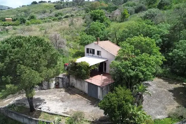 Villa unifamiliare in vendita, Via Rapputi, Cefalu' - Foto 1