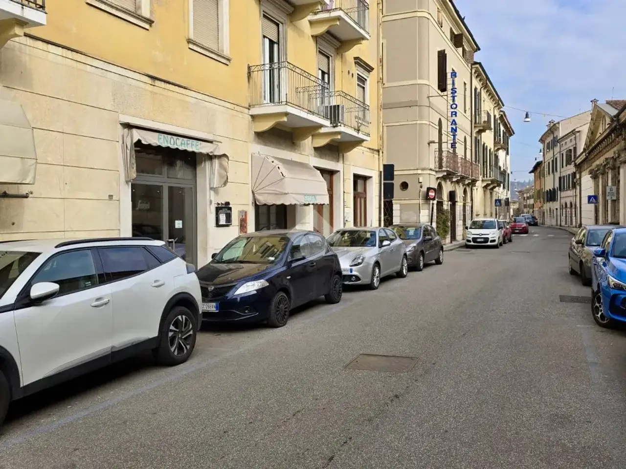 Negozio in Via Macello 14, Verona, {3} - Foto 2