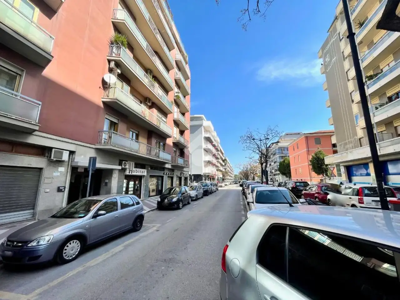 Negozio in Via Giulio Mazzarino, Pescara, {3} - Foto 2