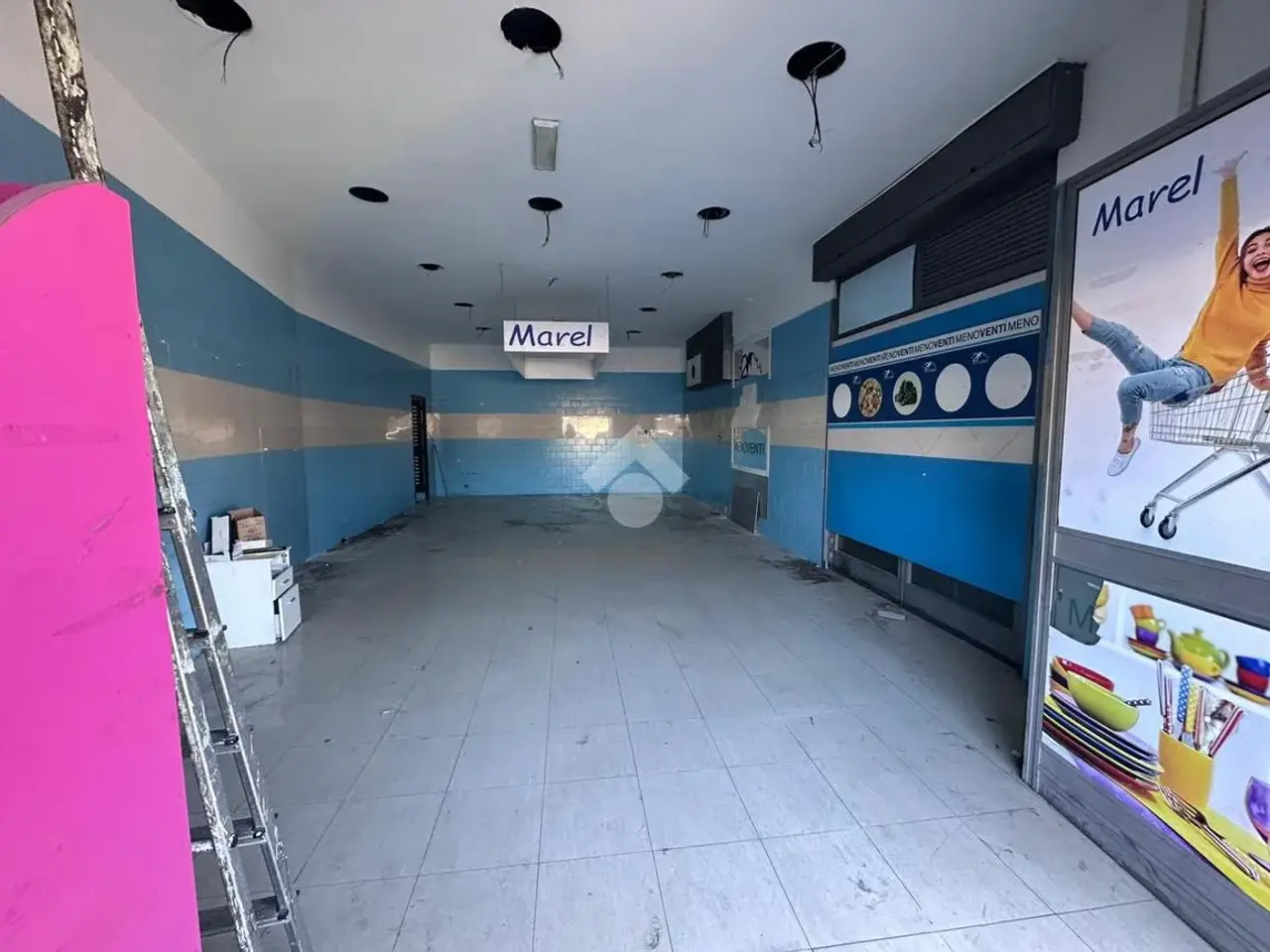 Negozio in Via Cassano 188, Napoli, {3} - Foto 1