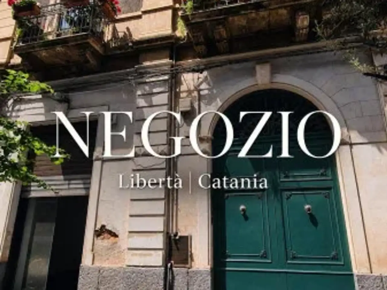 Negozio in Viale della Libertà 145, Catania, {3} - Foto 1