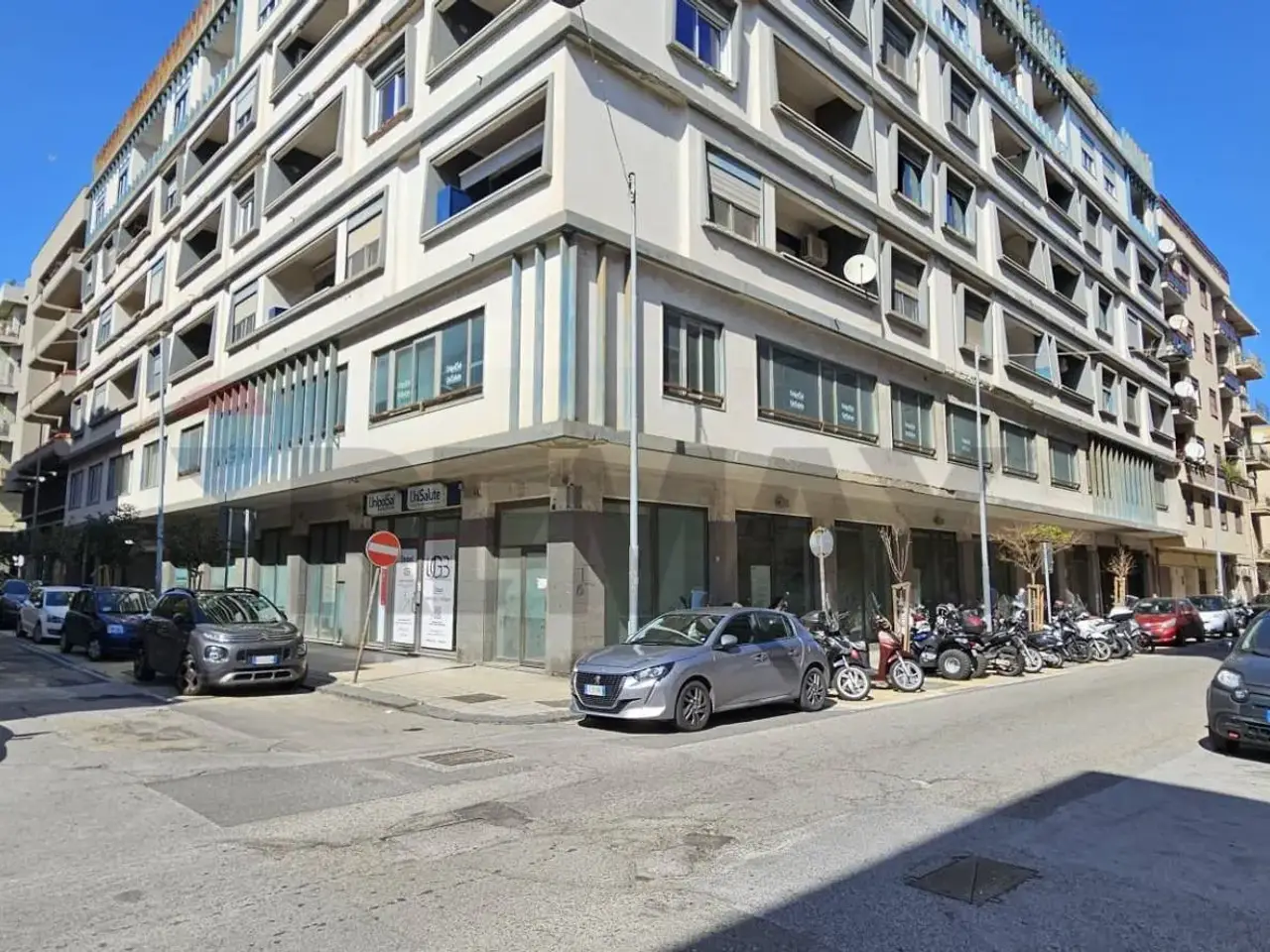 Negozio in Via  XXVII Luglio 38, Messina, {3} - Foto 1