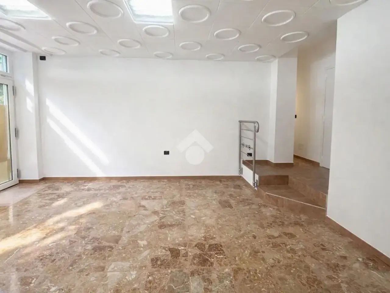 Negozio in Viale Milano, Sondrio, {3} - Foto 2