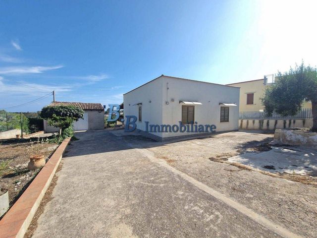 Mansion in Sp47, Alcamo - Photo 1