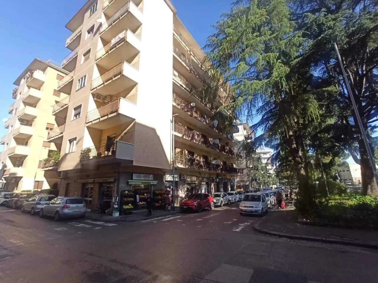 Palazzina commerciale in Via Nicola Sala 5, Benevento, {3} - Foto 2