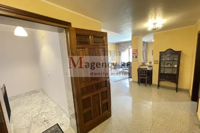 main gallery real estate image