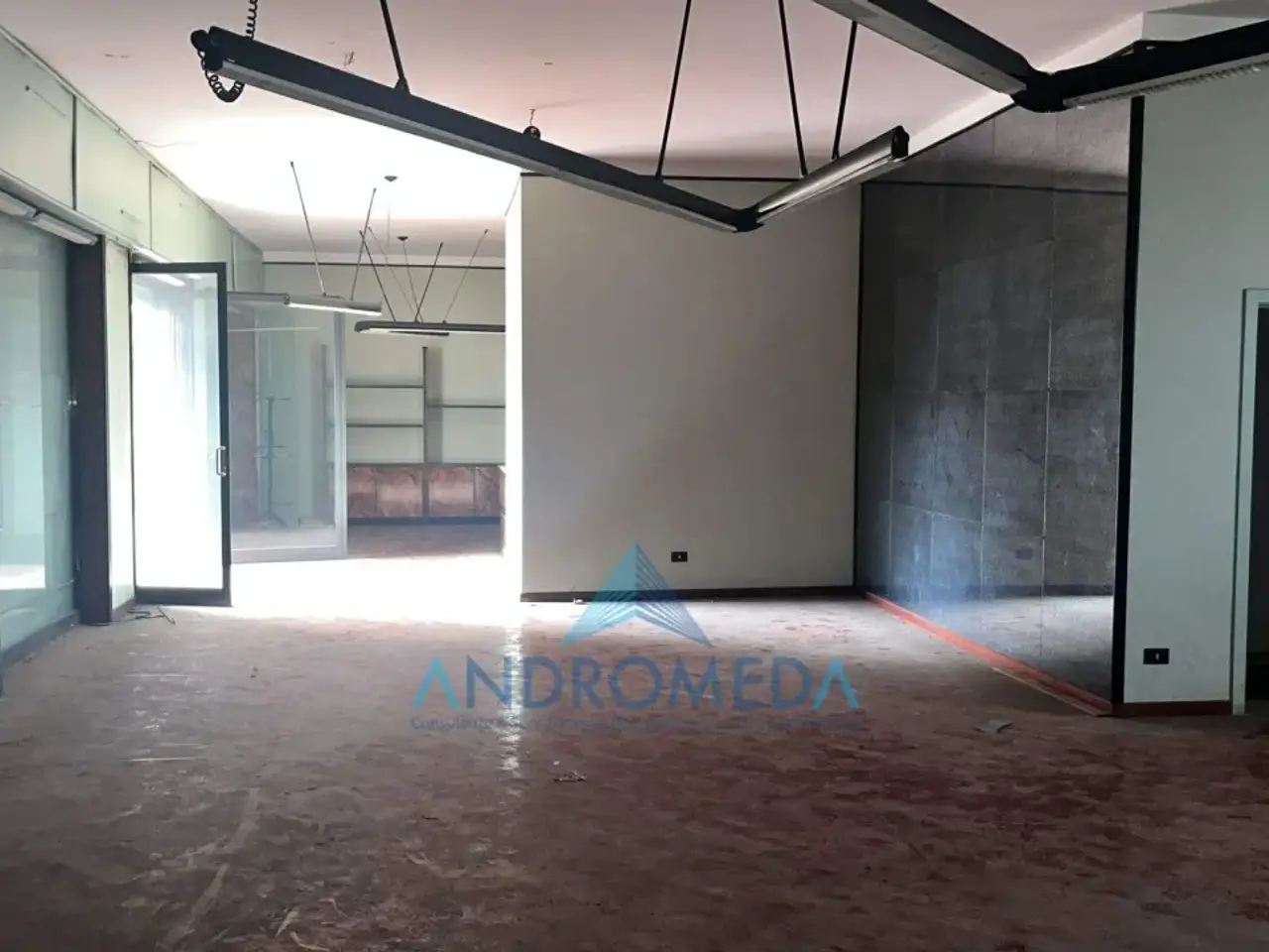 Palazzina commerciale in , Aversa, {3} - Foto 1
