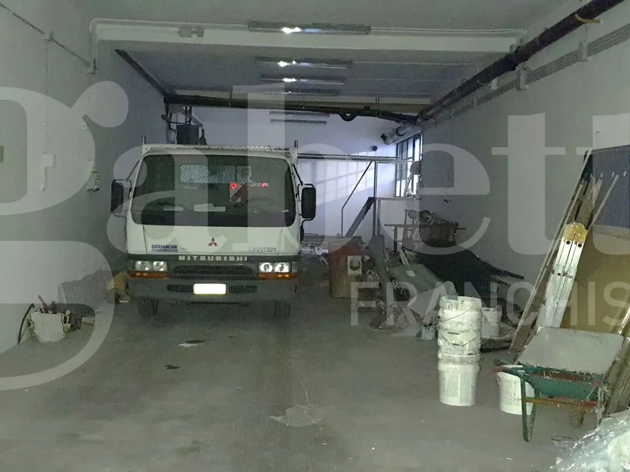 Magazzino in Via Marangoni 47, Udine, {3} - Foto 1