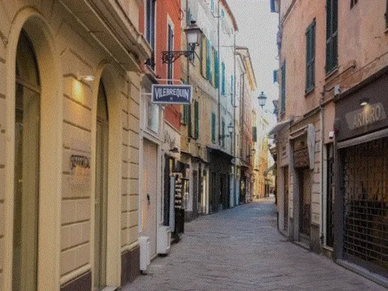 Locale commerciale in Via Vittorio Veneto, Alassio, {3} - Foto 1