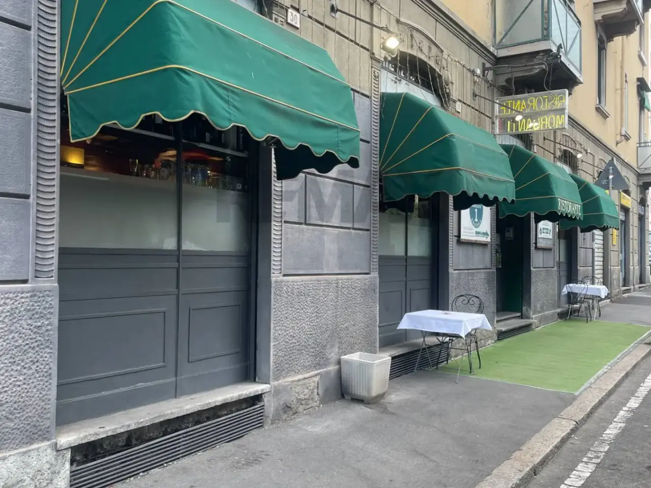 Negozio in Via Morganti 24, Sesto San Giovanni, {3} - Foto 2