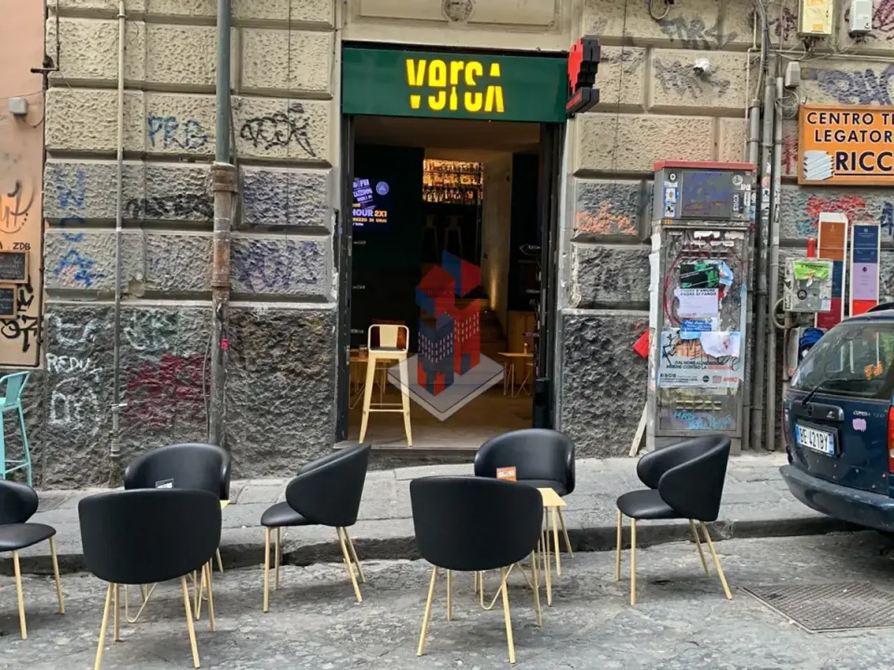 Pub - Enoteca - Wine bar in Via Mezzocannone, Napoli, {3} - Foto 1