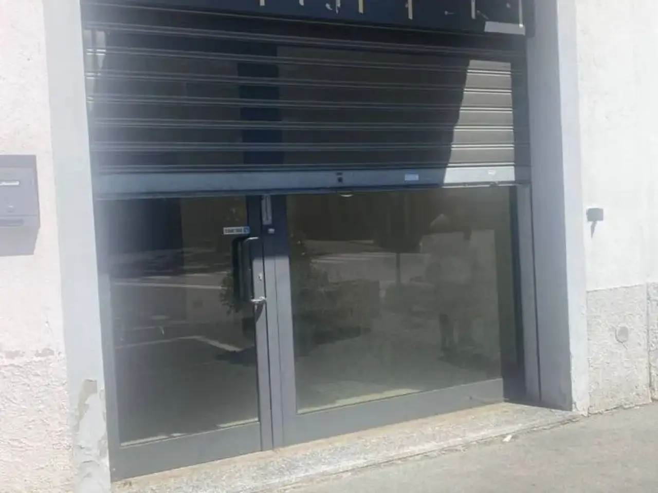 Negozio in Corso Milano S.N.C., Busto Garolfo, {3} - Foto 1