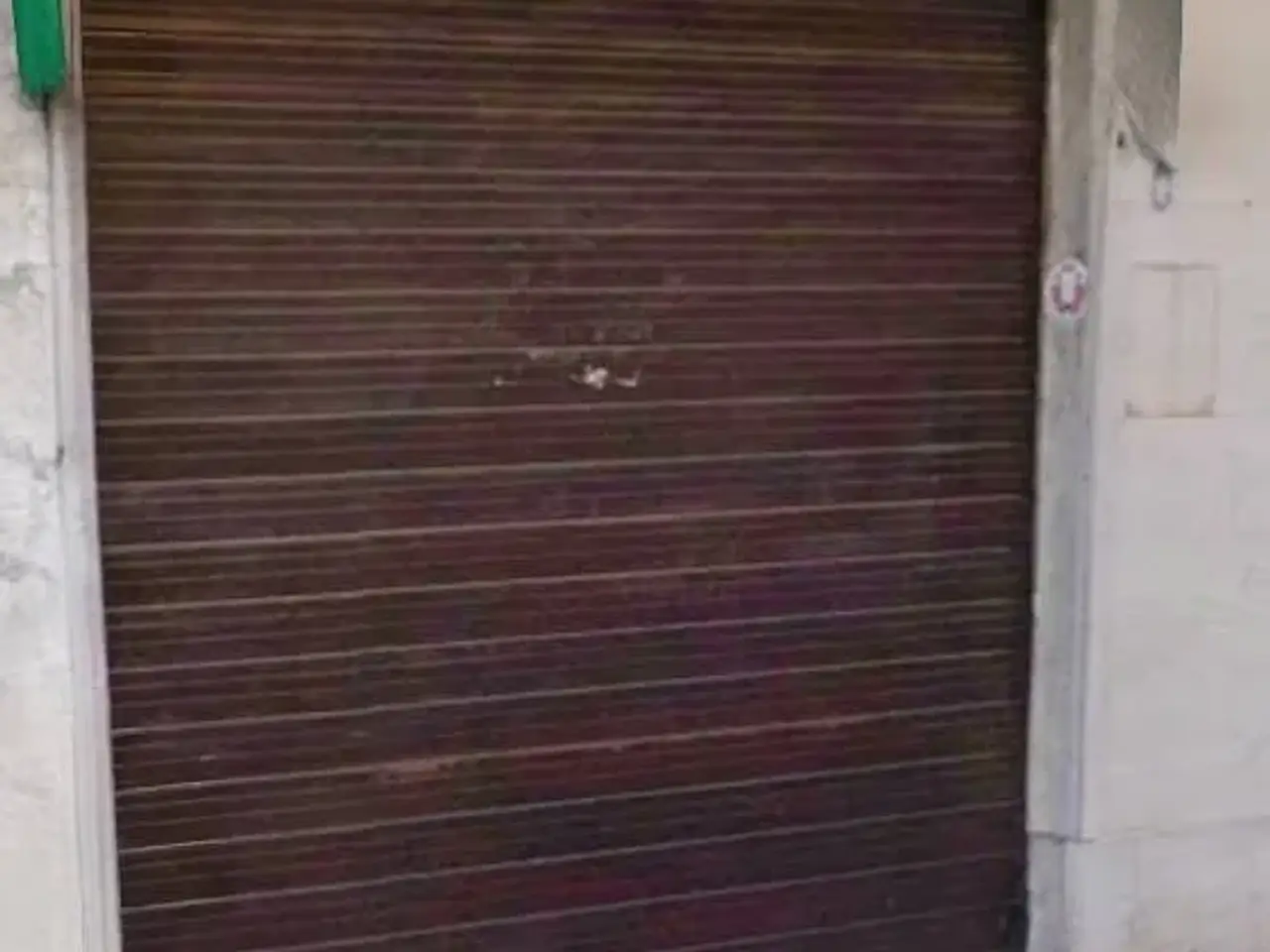 Esercizio commerciale in Via Carlo Collodi, Savona, {3} - Foto 1