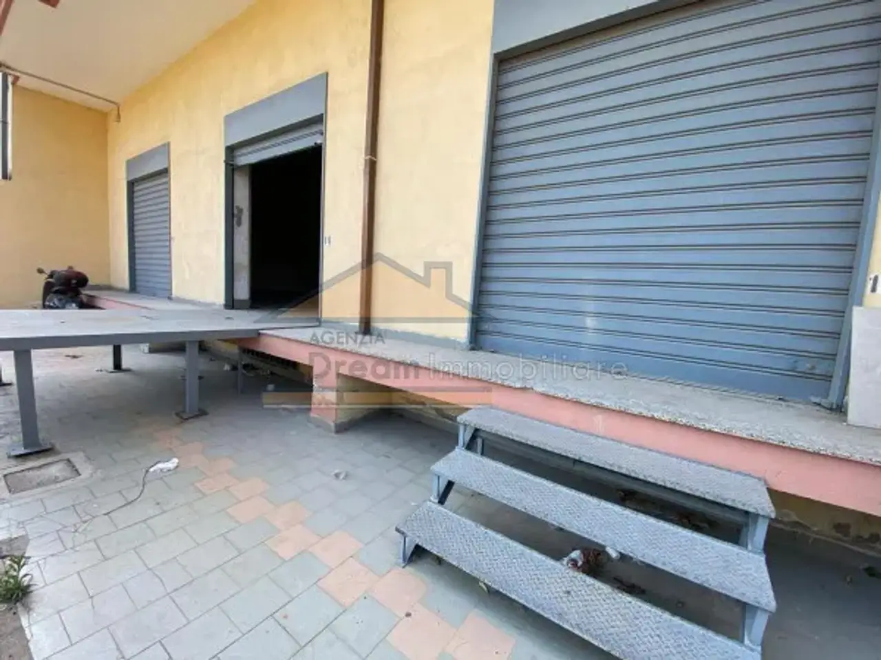 Negozio in Via Appia, Giugliano in Campania, {3} - Foto 1