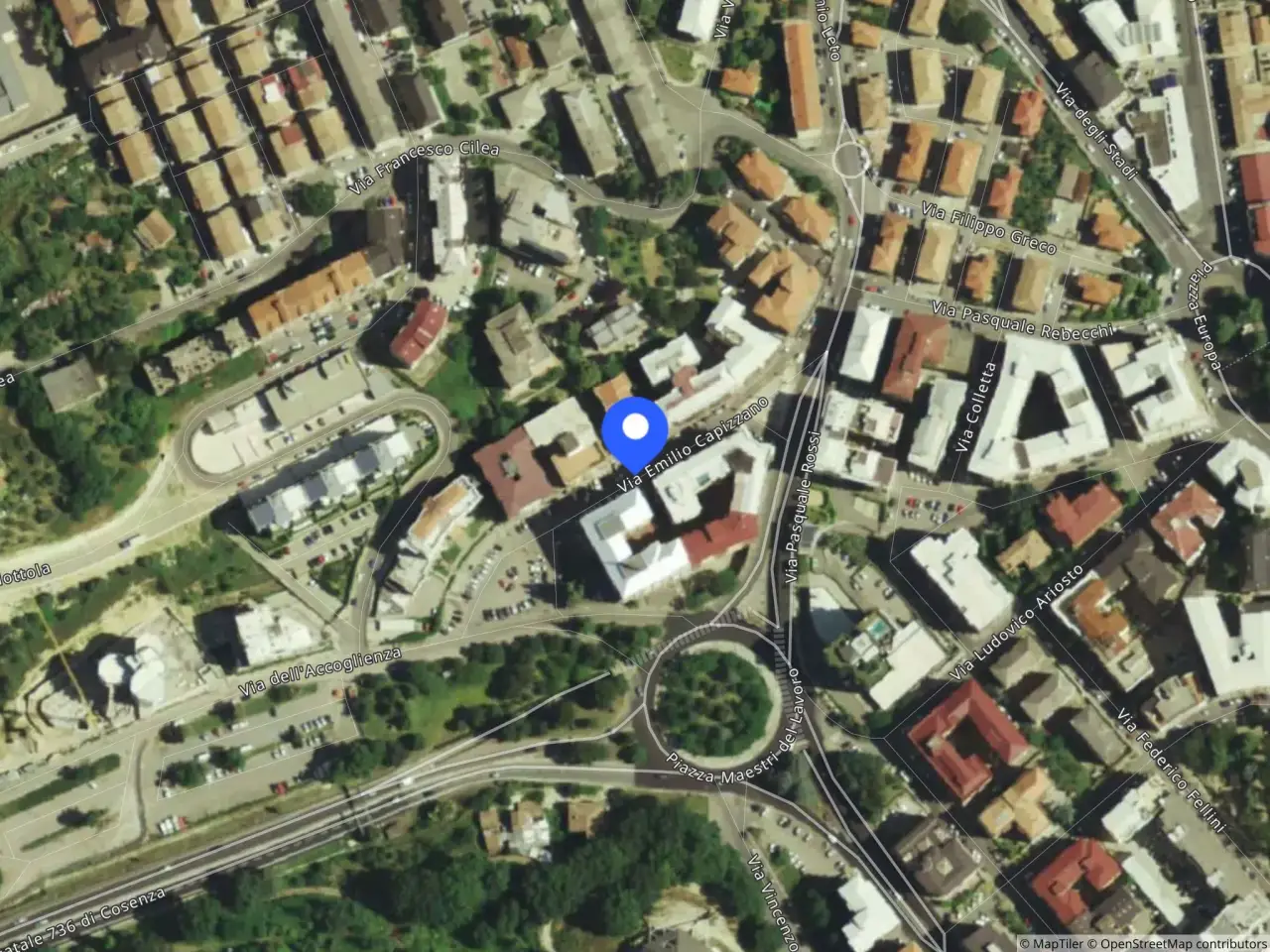 Magazzino in Via Emilio Capizzano 22 22, Cosenza, {3} - Foto 1