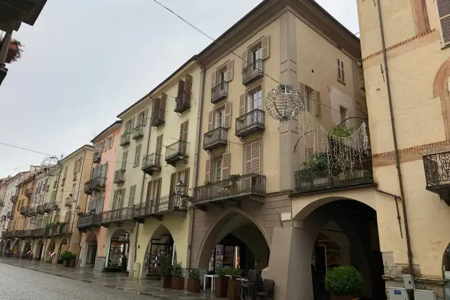 2-room flat in Via Roma 44, Cuneo - Photo 1