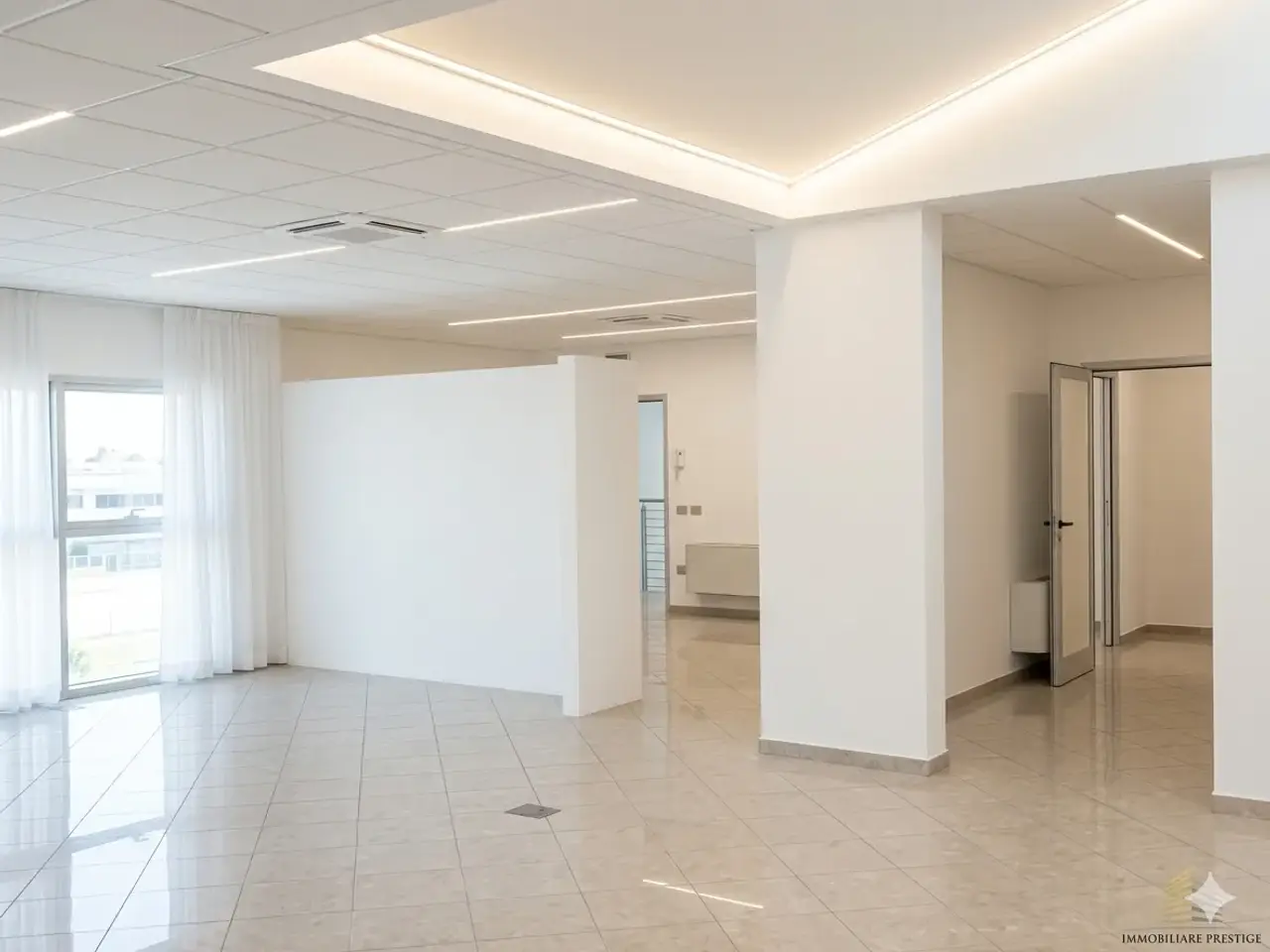 Ufficio in Via del Risparmio, Castelfranco Veneto, {3} - Foto 1