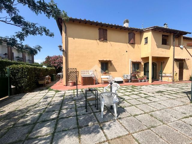 Detached house in Via Le Rene 87, Pisa - Photo 1