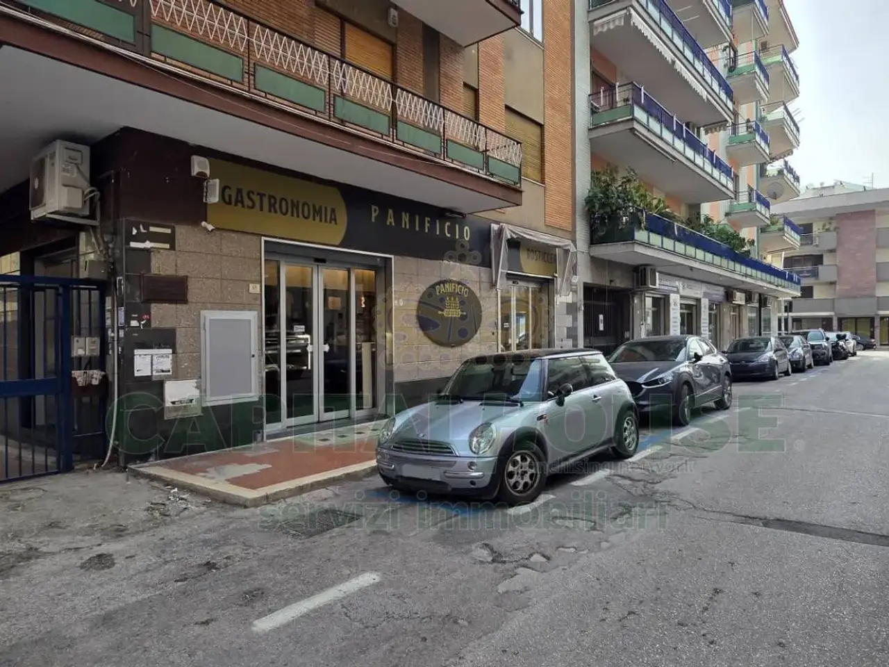 Negozio in Via Ricciardelli 16, Caserta, {3} - Foto 2