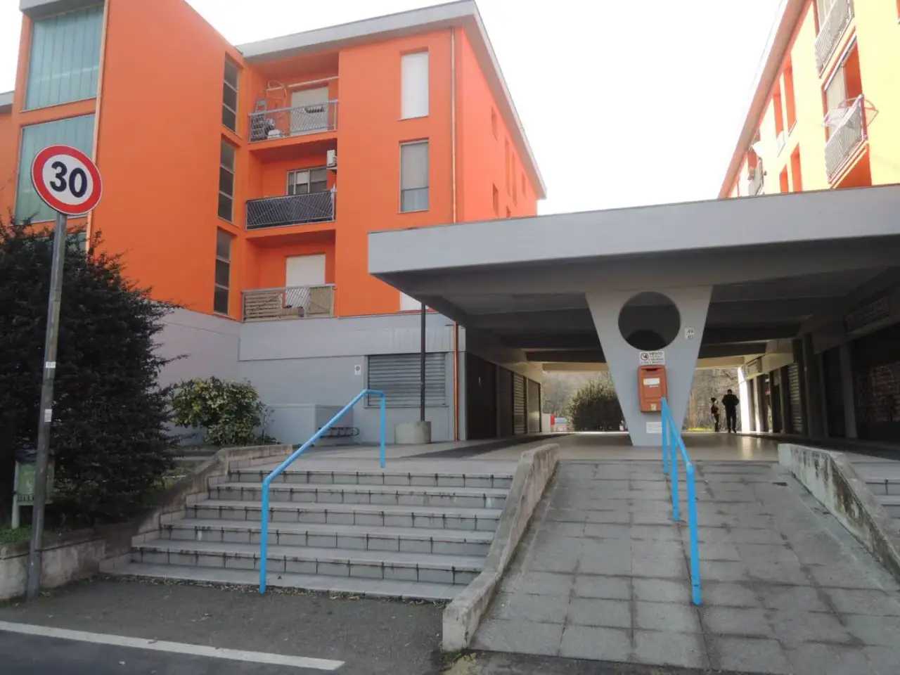 Locale commerciale in , Castelfranco Emilia, {3} - Foto 2