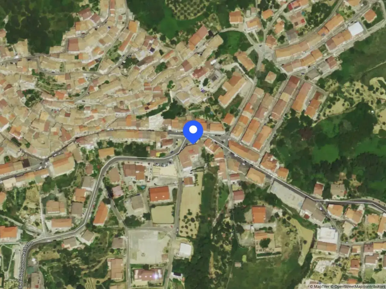 Magazzino in Frazione Scalo in Viale Stazione, Via Magna Grecia, 20 20, Torano Castello, {3} - Foto 1