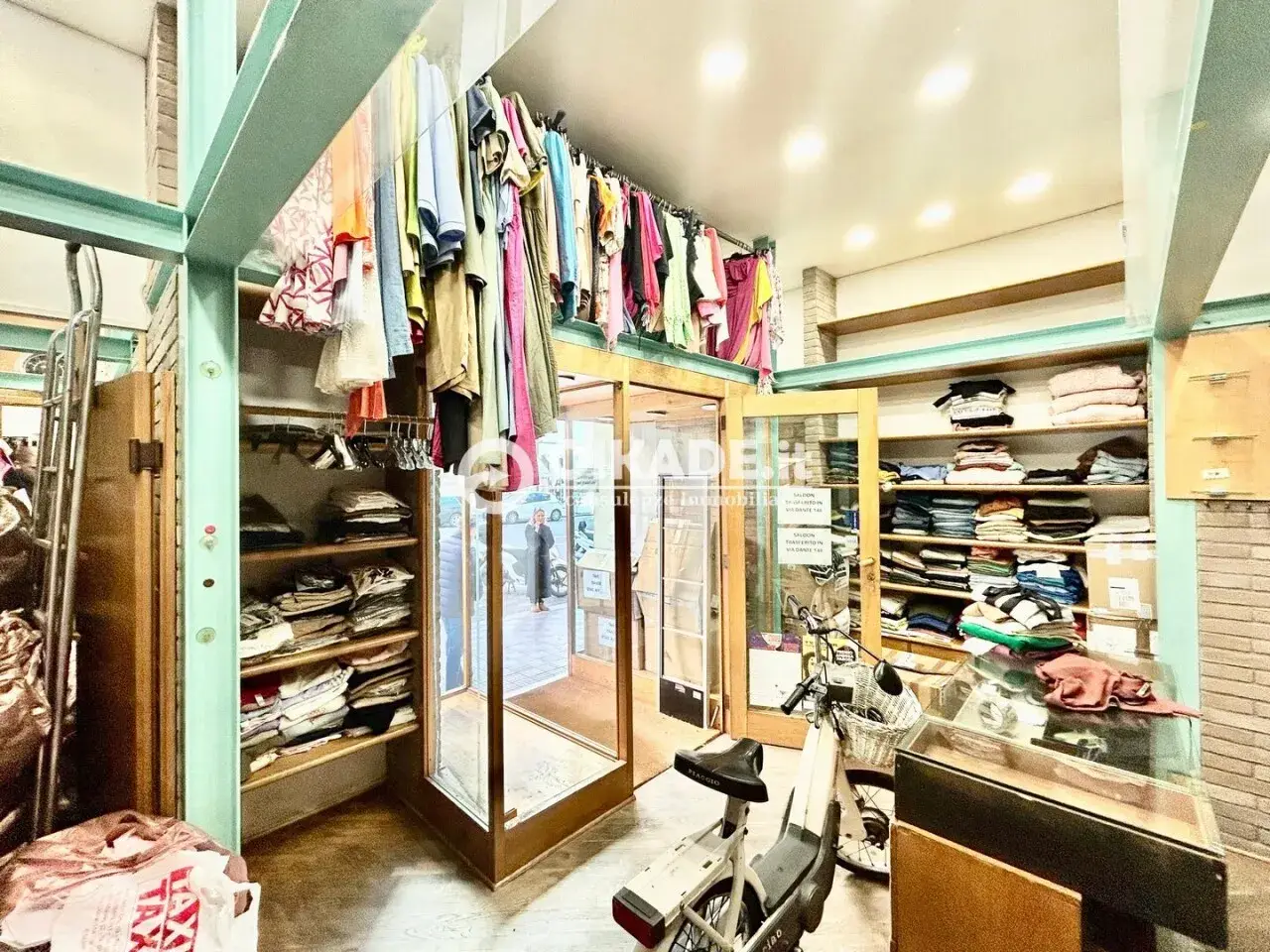Negozio in Via Francesco Cocco Ortu 7, Cagliari, {3} - Foto 2