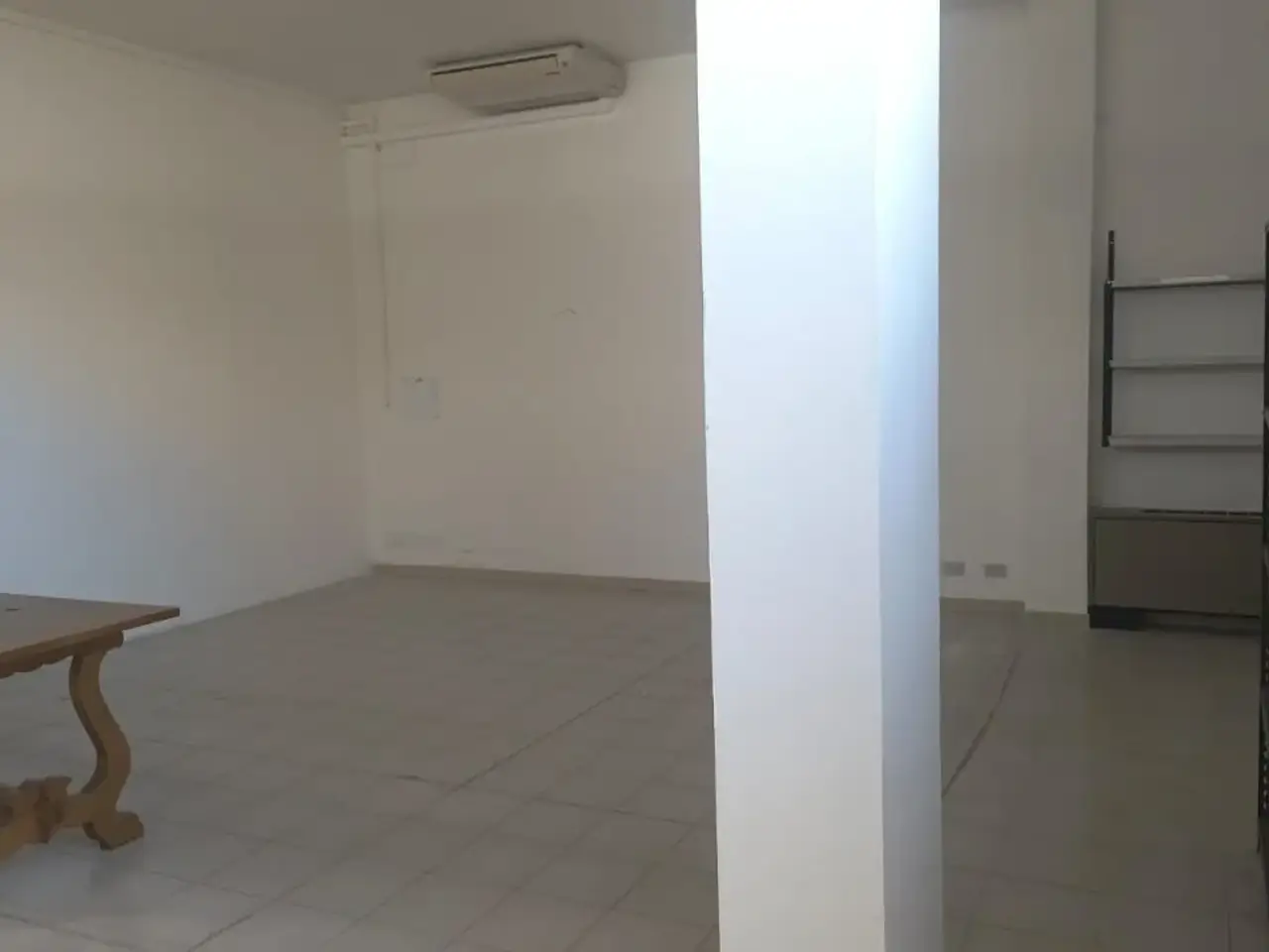 Palazzina commerciale in , Empoli, {3} - Foto 2