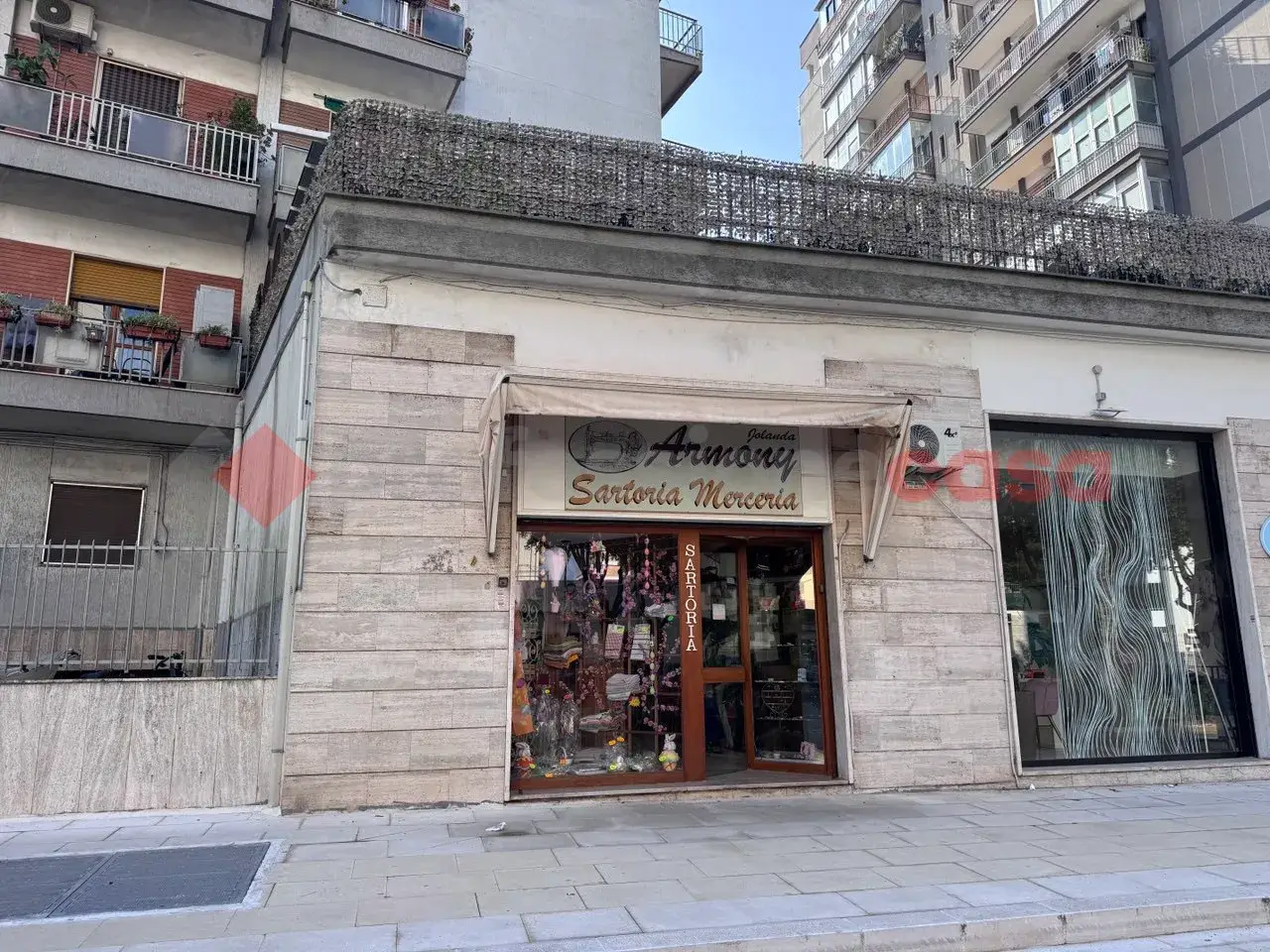 Negozio in Via Lucania  39, Taranto, {3} - Foto 1