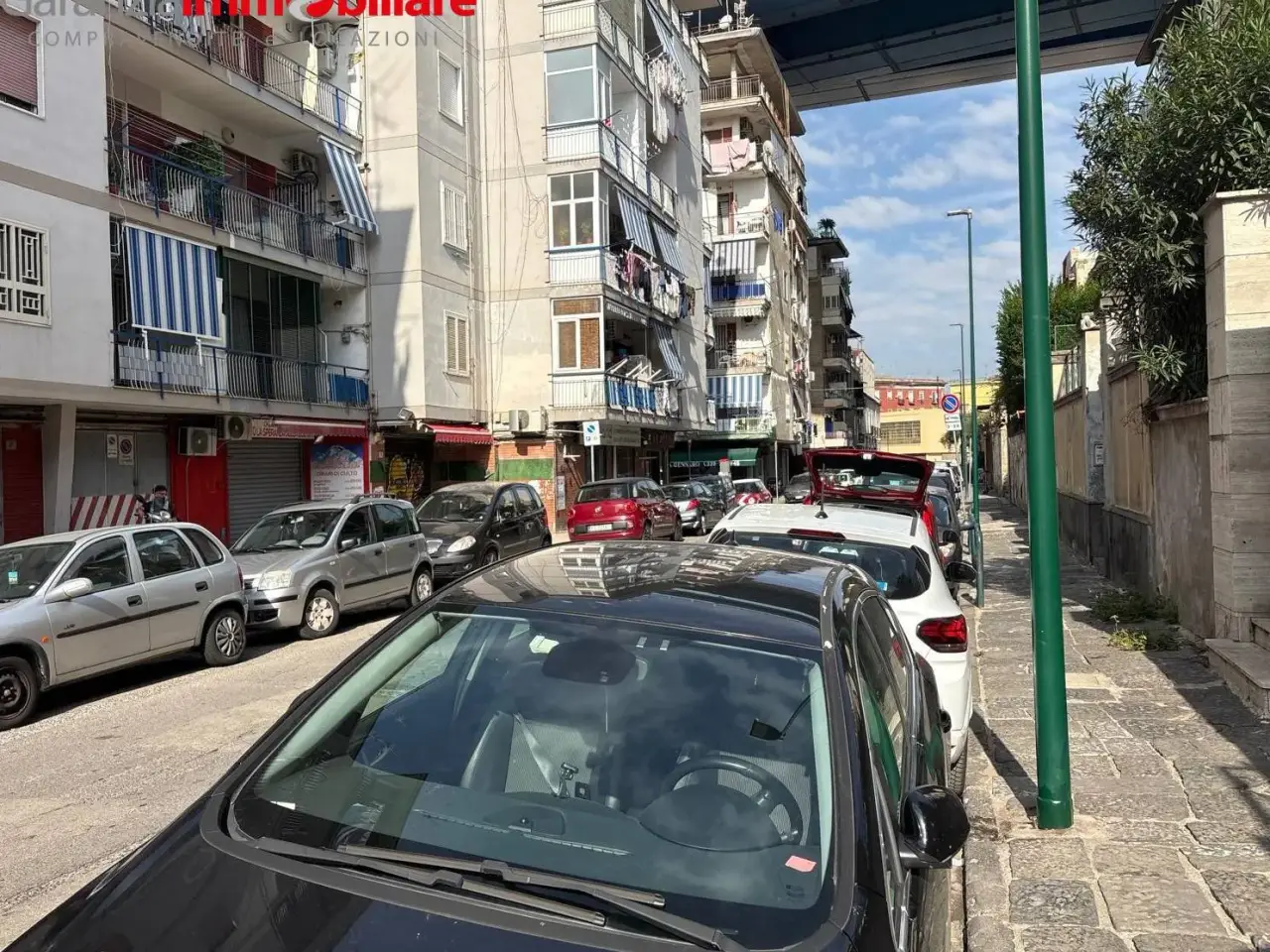 Magazzino in Via Generale d'Ambrosio, Napoli, {3} - Foto 1