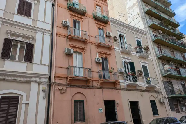 2-room flat in Via Regina Elena 8, Taranto - Photo 1