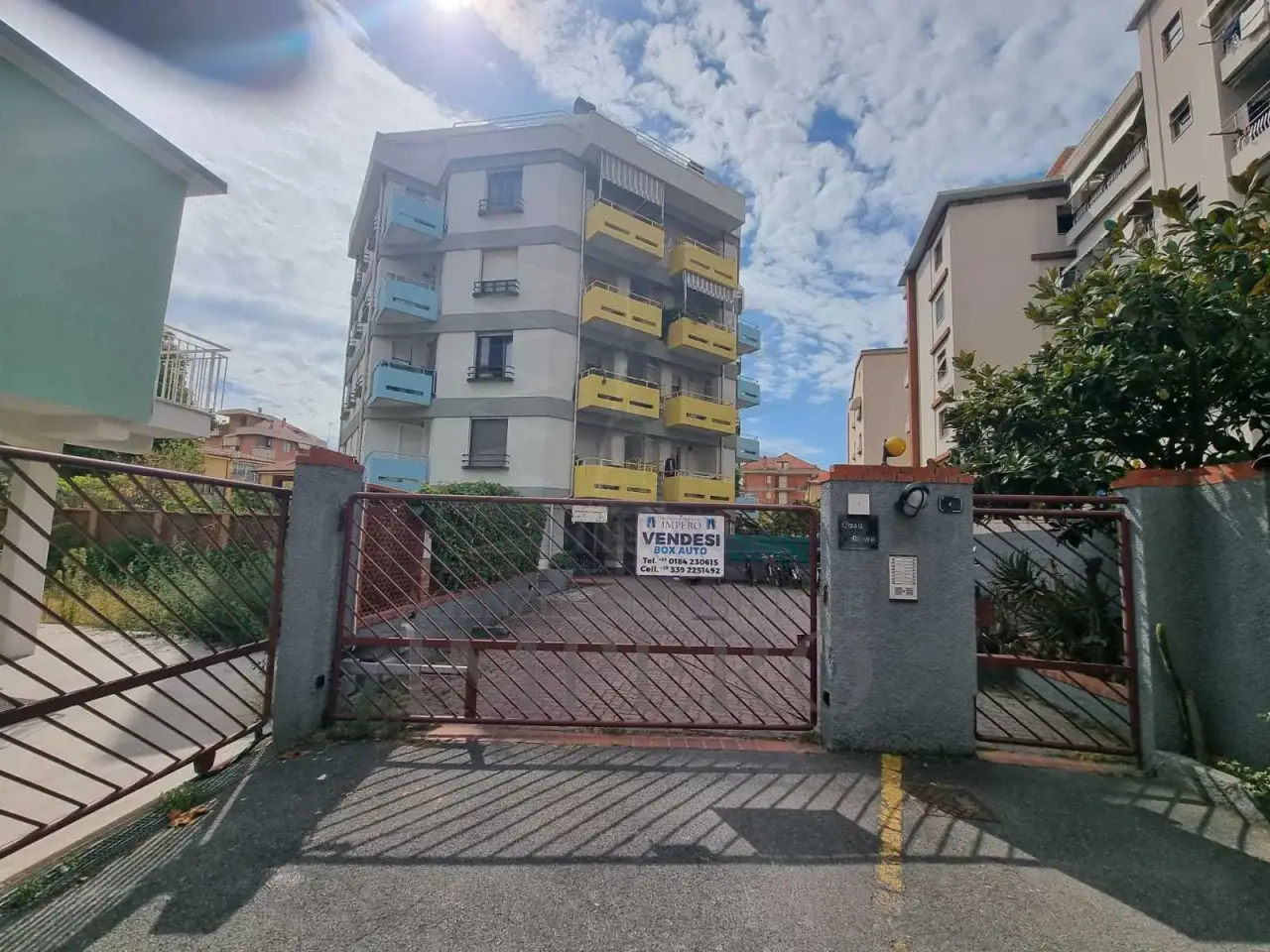Parcheggio chiuso in Vicolo Arene 14, Ventimiglia, {3} - Foto 2