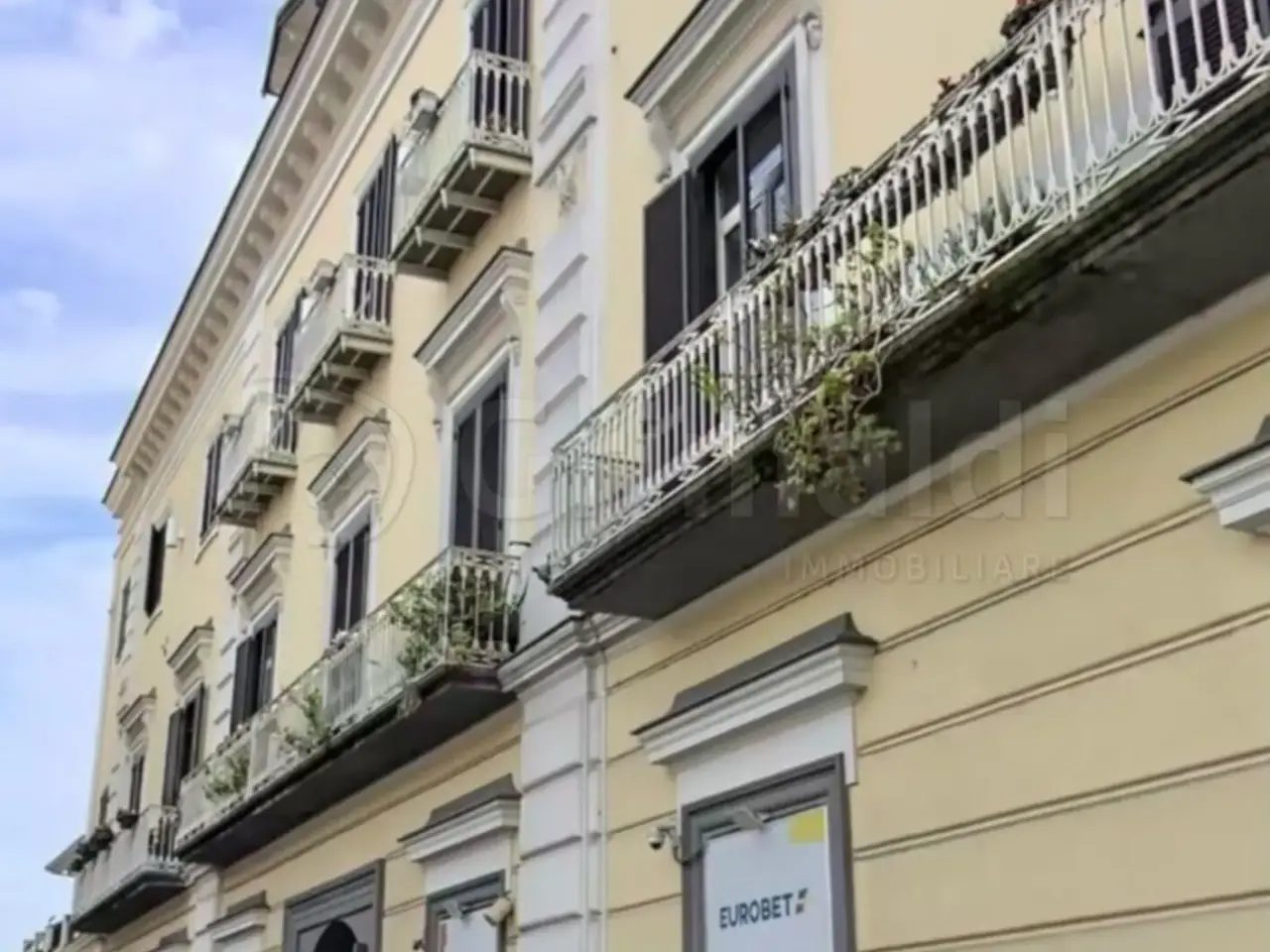 Palazzina commerciale in , Giugliano In Campania, {3} - Foto 2
