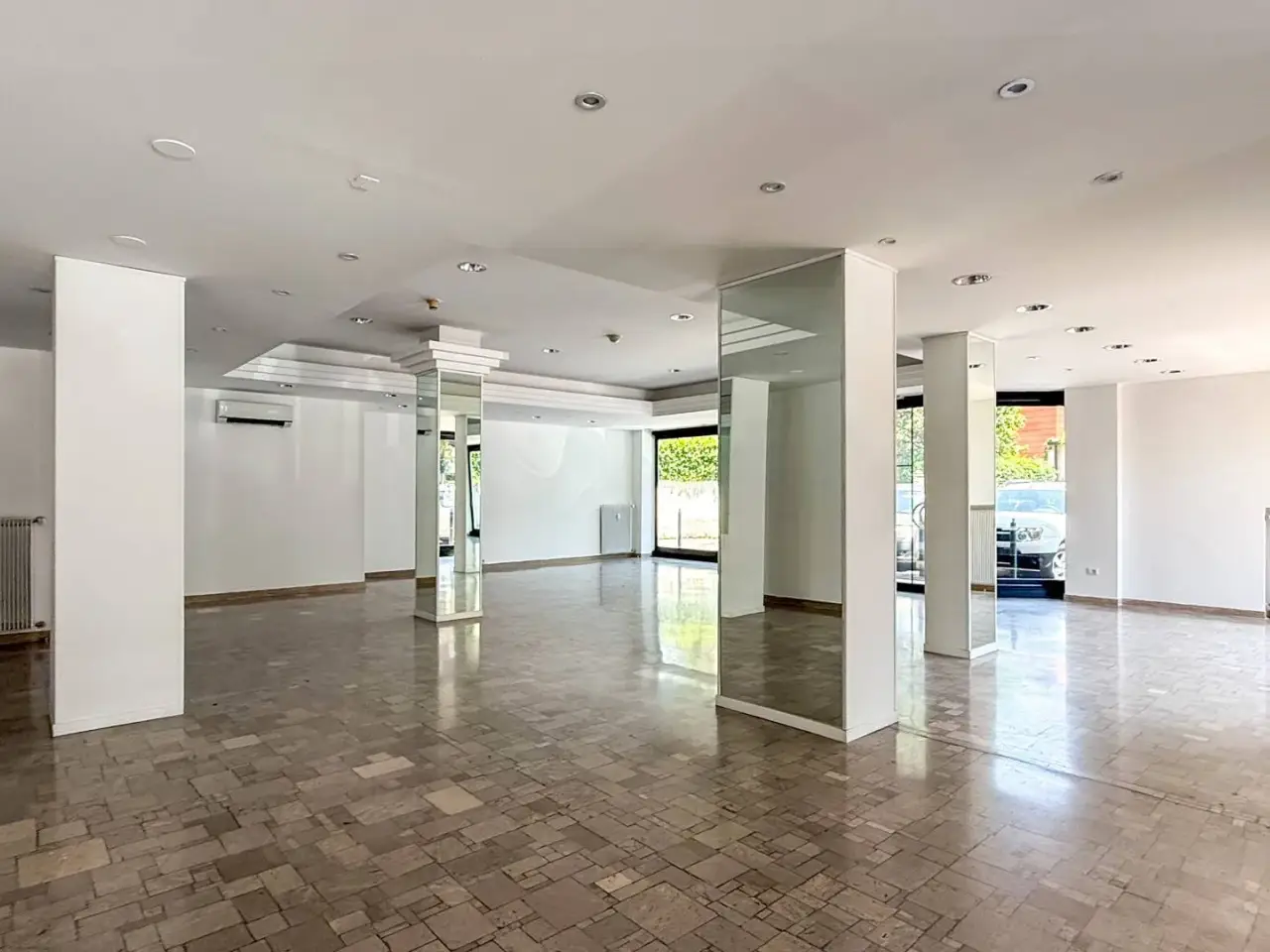 Negozio in Viale Zancanaro 25, Sacile, {3} - Foto 2