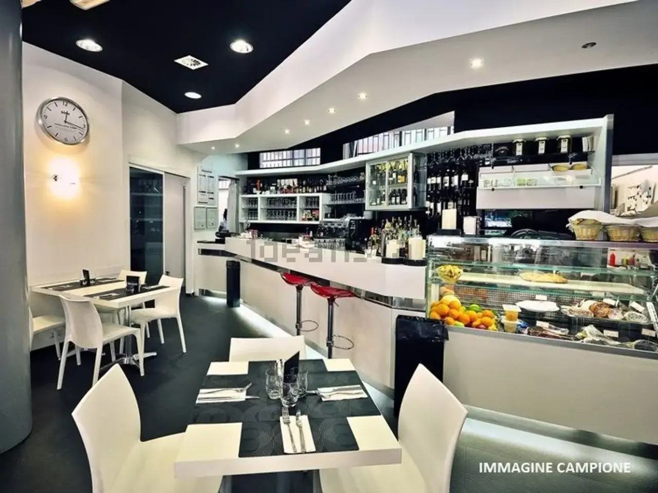 Bar in , Santo Stefano Belbo, {3} - Foto 1