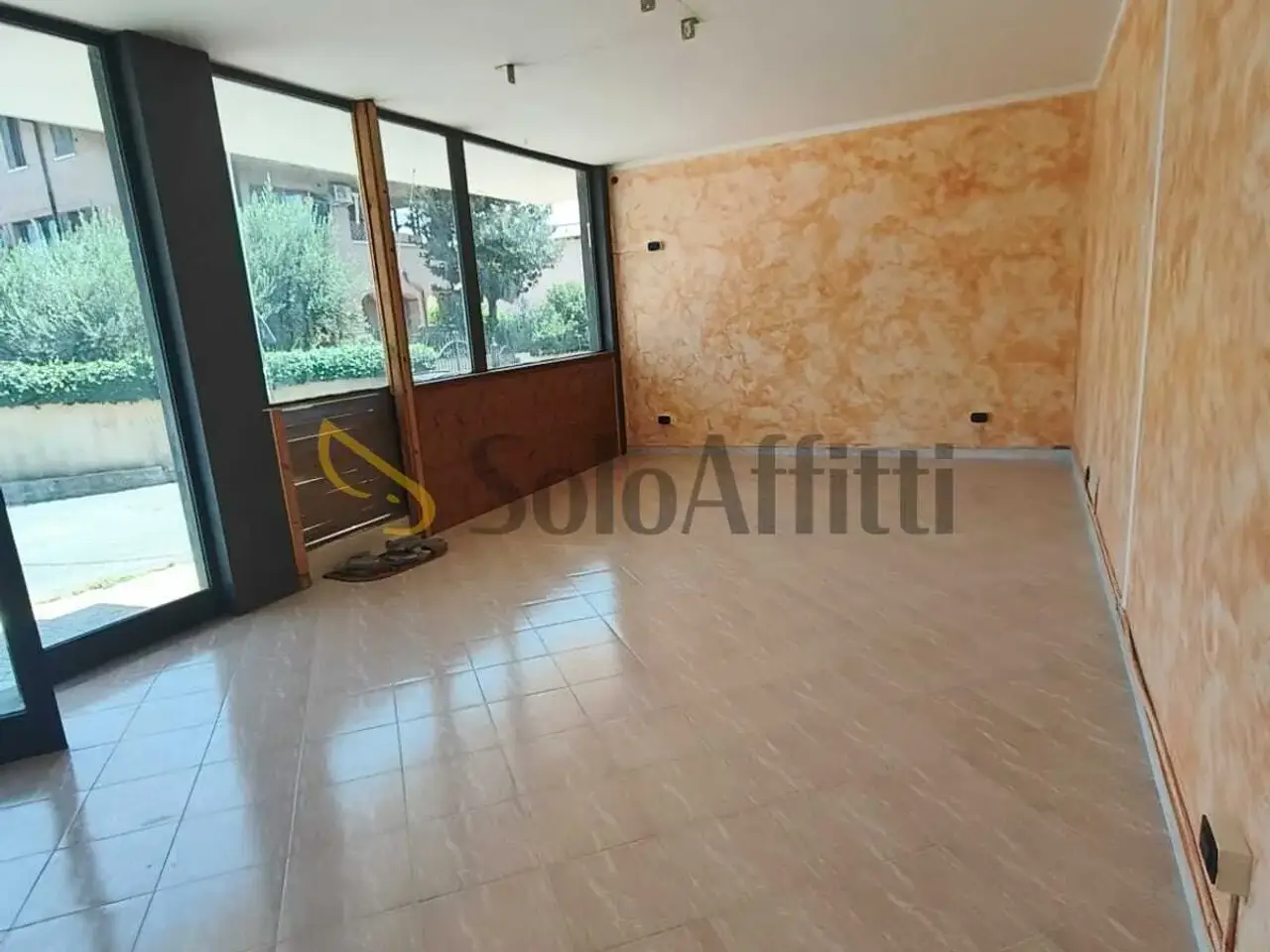 Negozio in Via Orrea 34, Roma, {3} - Foto 1