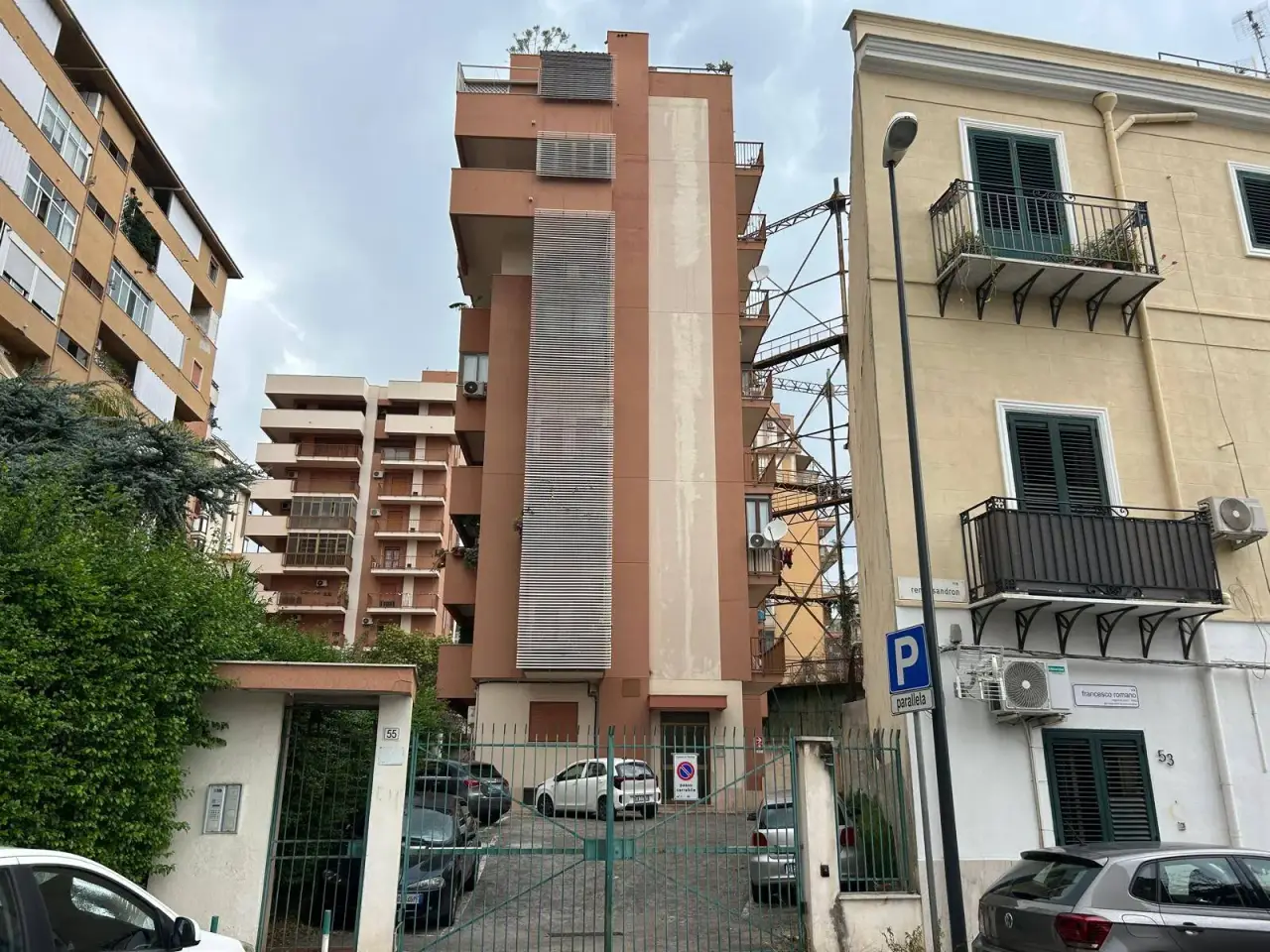 Ufficio in Via Remo Sandron 45, Palermo, {3} - Foto 1